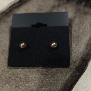 Elegant Golden Stud Earrings